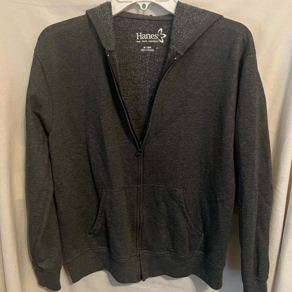 Size S zip up sweater
